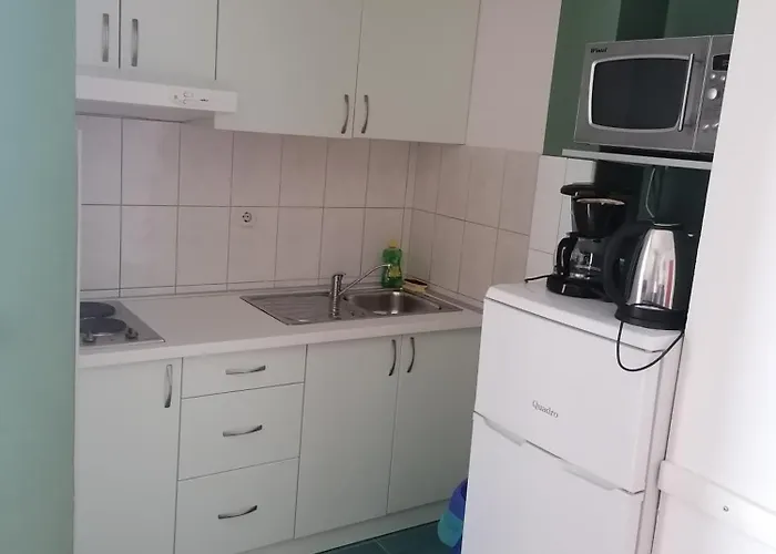 Katarina * 马卡尔斯卡