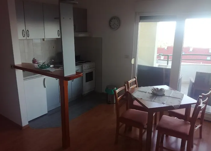 Katarina * 马卡尔斯卡