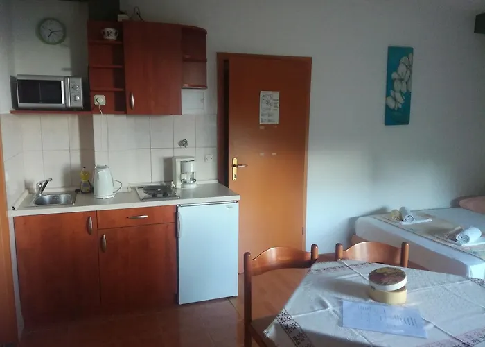 Katarina * 马卡尔斯卡